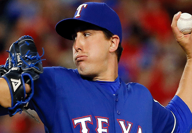 Derek Holland llega a un acuerdo con los Medias Blancas