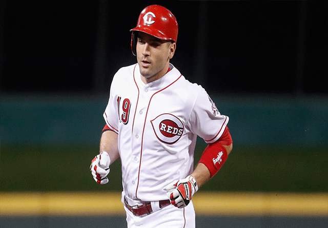 Joey Votto no ira al clásico mundial con Canadá