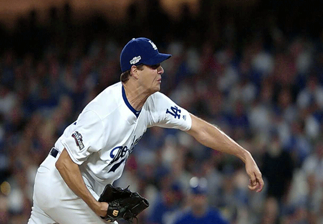 Rich Hill acuerda contrato de tres anos con los Dodgers