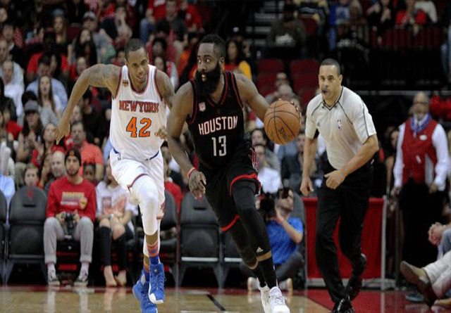 James Harden consigue un histórico triple doble