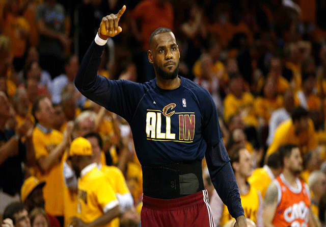 Lebron antes de jugar ante Golden State dice que no tienen rivales