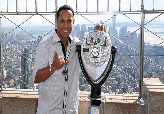 Ronaldinho podría tener nuevo equipo