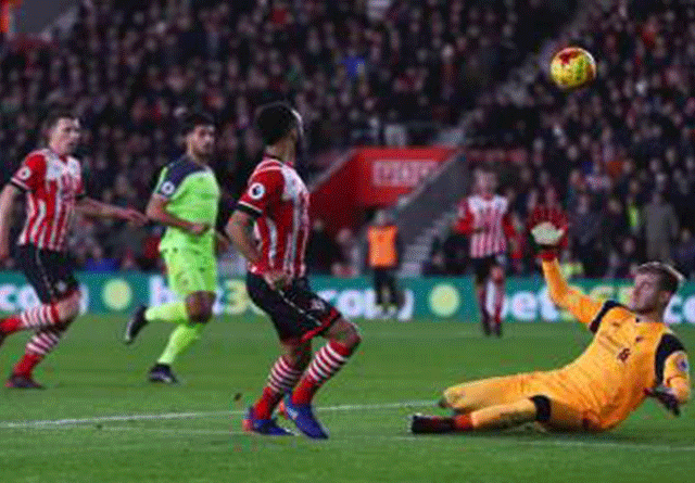 Southampton toma la delantera en semifinal de Copa