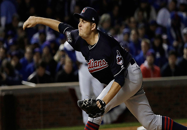 Trevor Bauer e Indios de Cleveland evitan arbitraje salarial