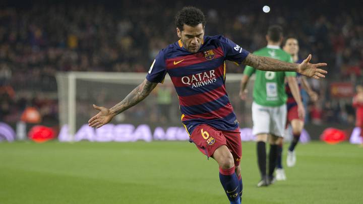 Dani Alves quería volver en invierno con el Barca