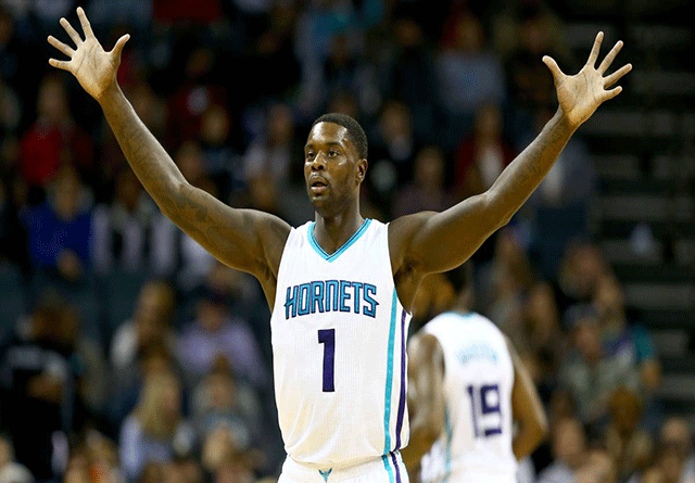 Lance Sthepenson tiene contrato con Timberwolves
