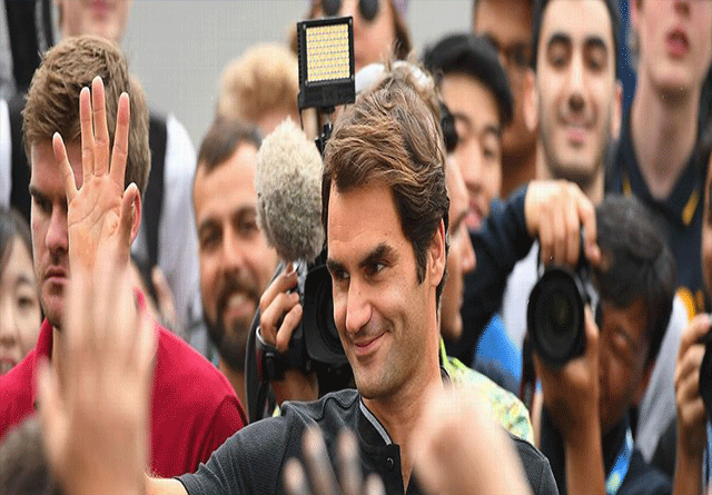 Roger Federer de gira promocionando