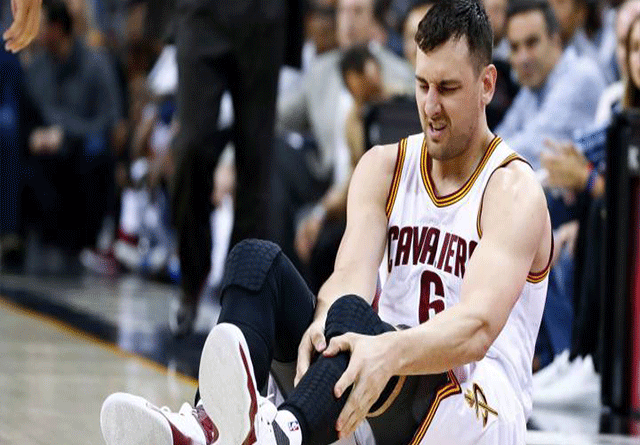 Cleveland cortara a Andrew Bogut