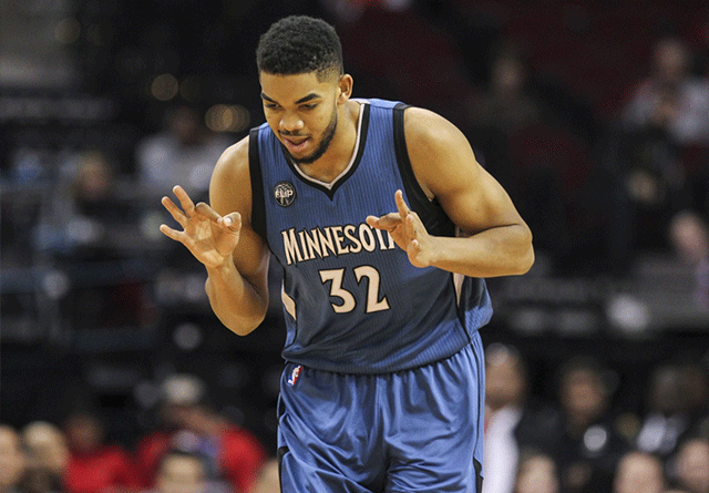Karl Towns y John Wall nombrados jugadores de la semana