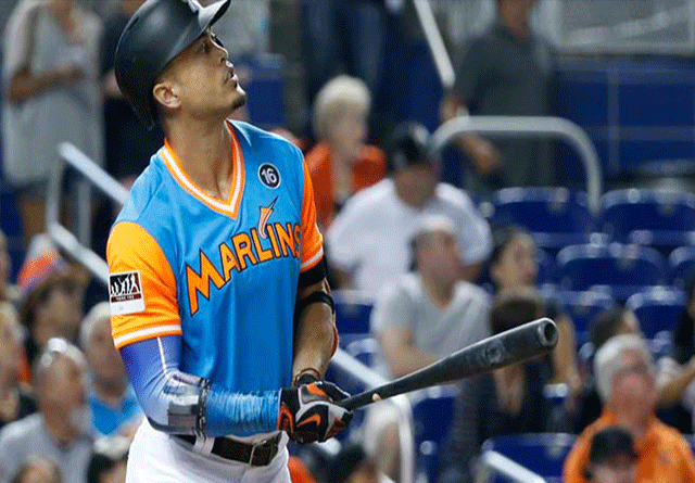 Giancarlo Stanton y Byron Buxton jugadores de la semana MLB