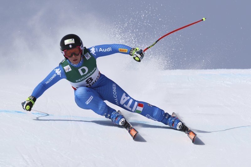 Esquiadora italiana Elena Fanchini volverá a entrenar tras superar tumor