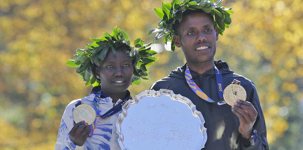 Atleta keniana Keitany gana por cuarta vez maratón Nueva York y el etíope Lelisa Desisa se estrena