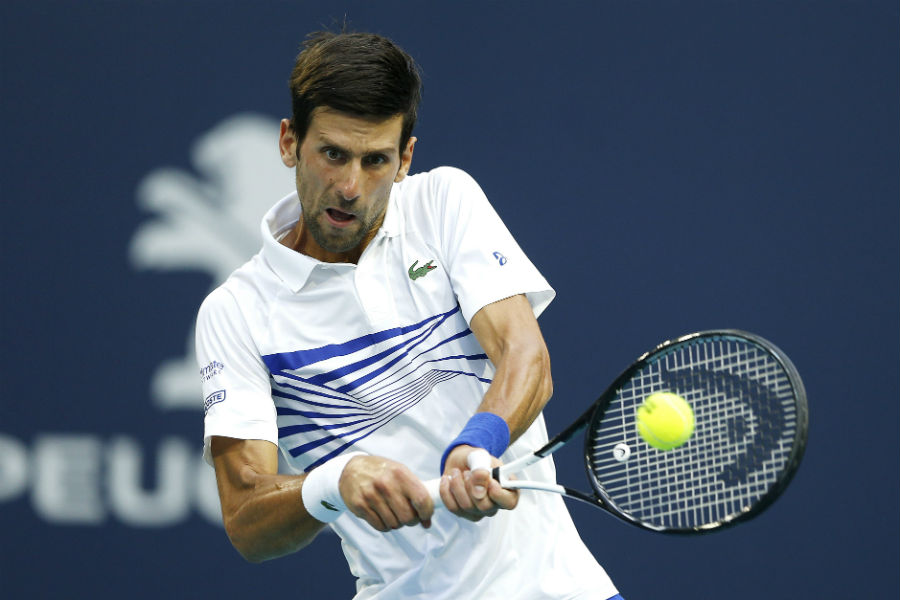 Novak Djokovic vence a Federico Delbonis y clasifica a octavos de final de Miami