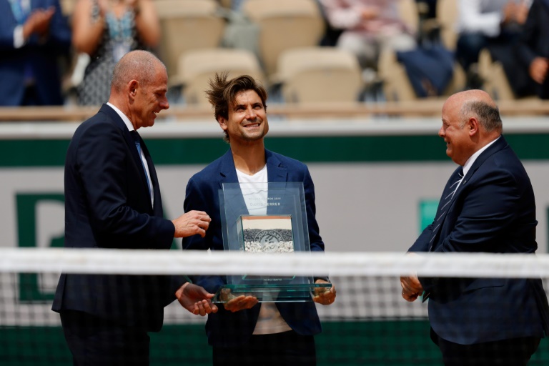 David Ferrer recibe un homenaje en Roland Garros