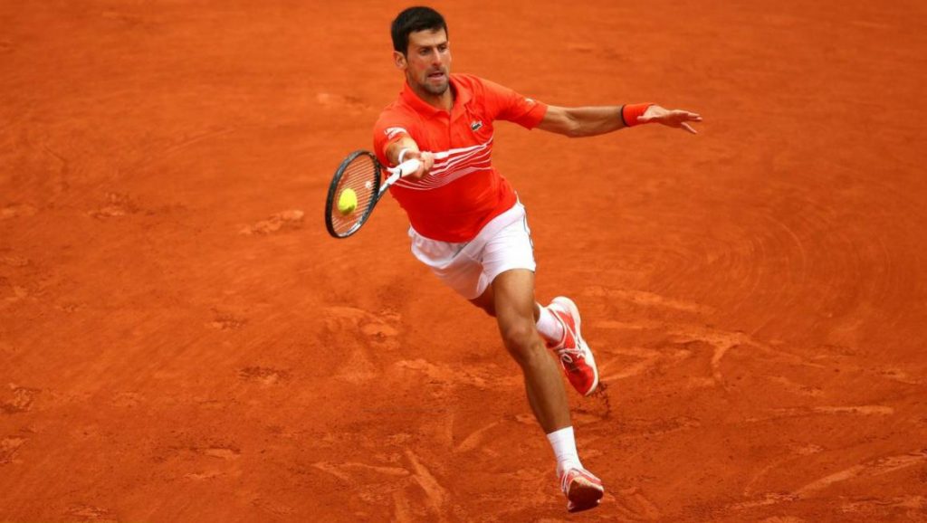 Novak Djokovic avanza a octavos de final en Roland Garros