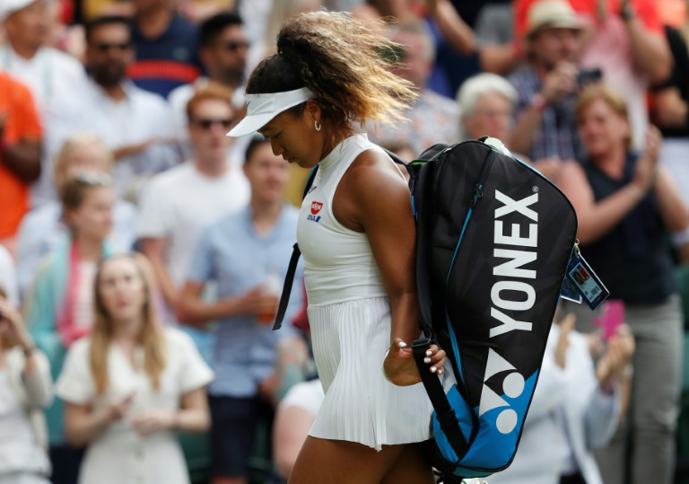Tenista Naomi Osaka es eliminada en la primera ronda de Wimbledon