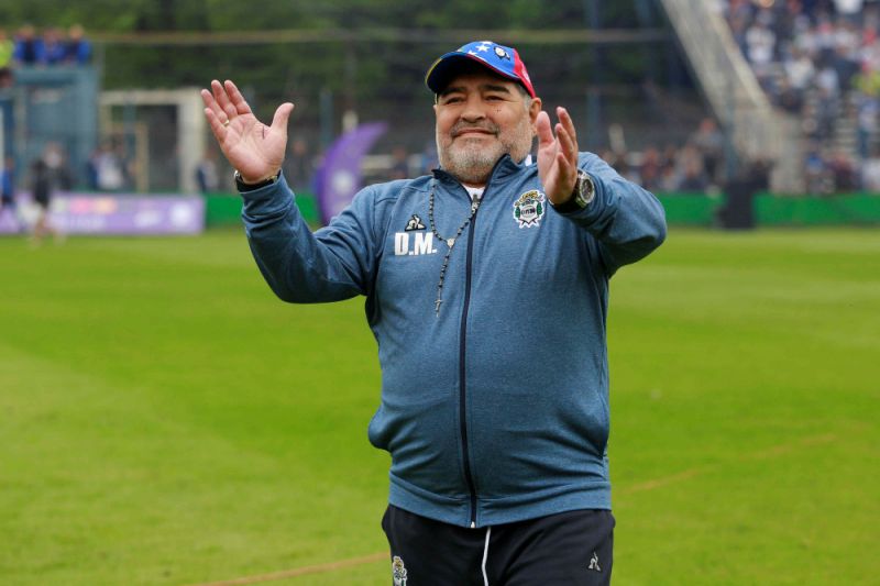 Diego Maradona dice que está muy sano y que donará su dinero cuando muera
