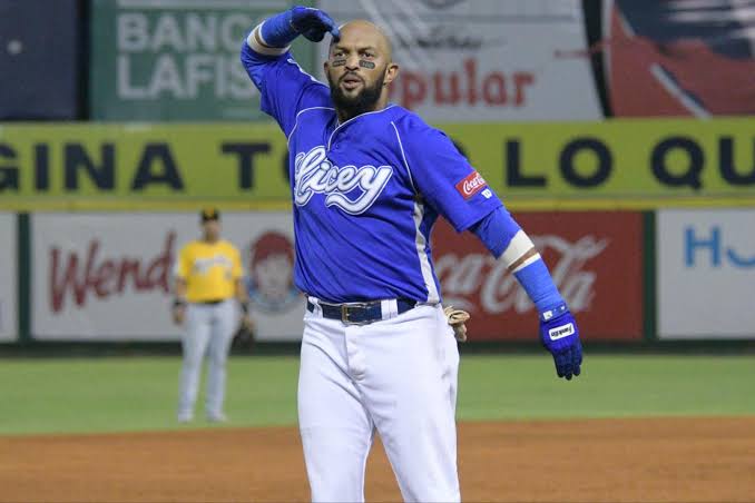 Emilio Bonifacio capitán de los Tigres del Licey