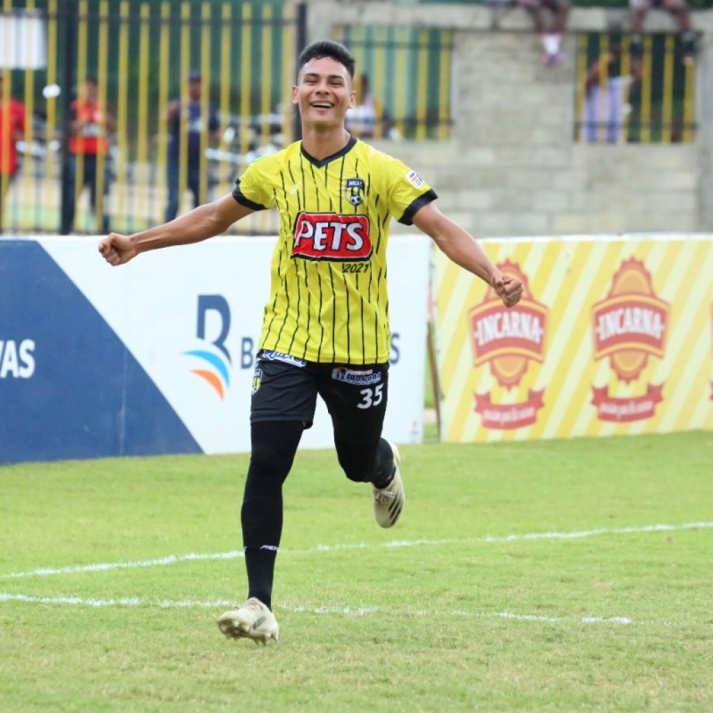 Moca FC obtiene victoria en penúltima jornada LDF