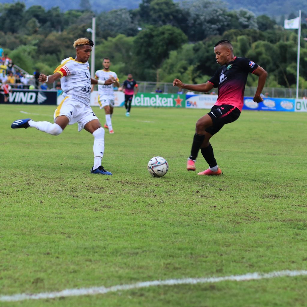 Atlético Vega Rea versus Jarabacoa FC