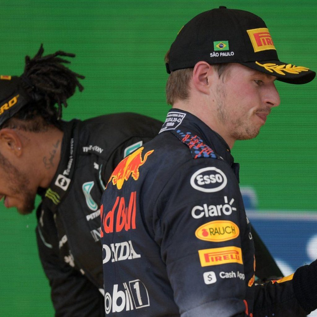 Verstappen y Hamilton se retan en Catar, a un año del Mundial de fútbol 