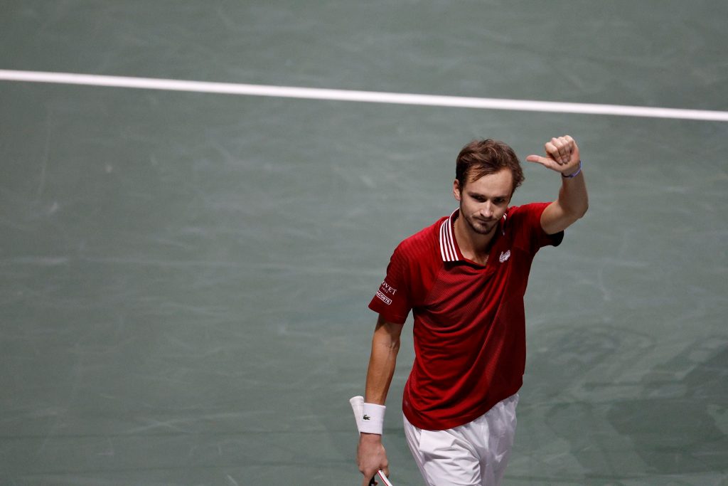 Medvedev impulsa a Rusia a su 2da semifinal consecutiva de la Copa Davis