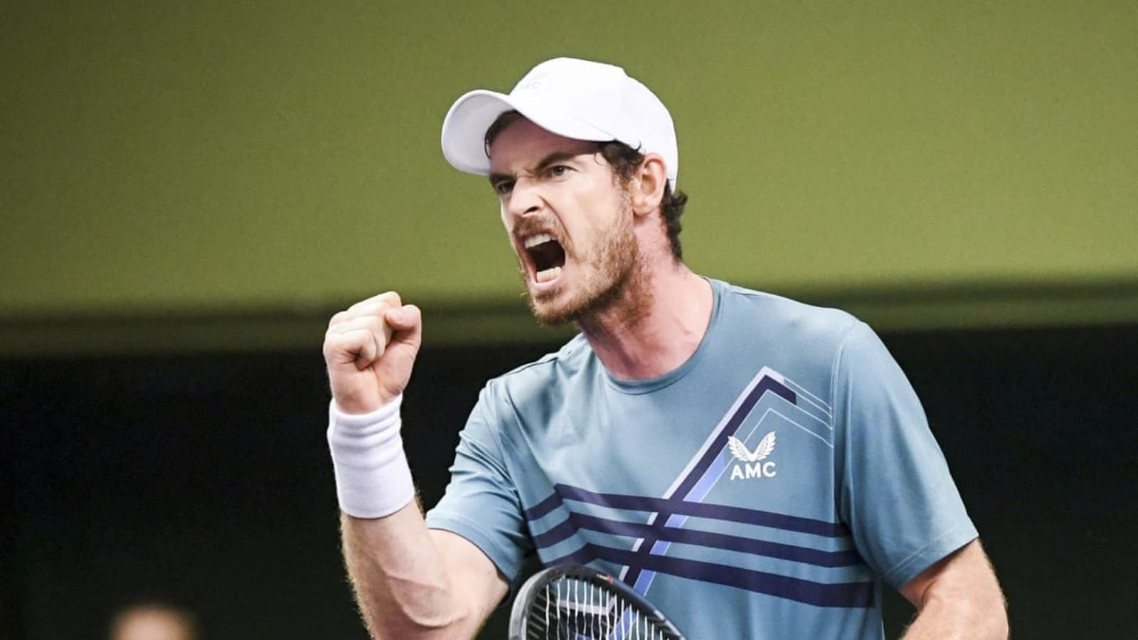 Murray, ex No. 1 del ranking, está jugando gracias a una invitación mientras continúa su carrera de regreso de operaciones de cadera y pensamientos de retiro, venció al sembrado 21 Nikoloz Basilashvili 6-1, 3-6, 6-4, 6 -7 (5), 6-4 el martes para llegar a la segunda ronda en Melbourne Park.