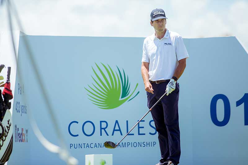 En la edición inicial del Corales Puntacana Championship, el estadounidense Brice Garnett se coronó campeón, convirtiéndose en el primer Rey de Corales, luego de competir con estelares de la talla de Jim Furyk y Davis Love III, además de otras figuras del deporte como Tony Romo, exjugador de la NFL y comentarista de la cadena CBS Sports, quien jugó bajo la “excepción del patrocinador” (sponsor exemption) del PGA TOUR.