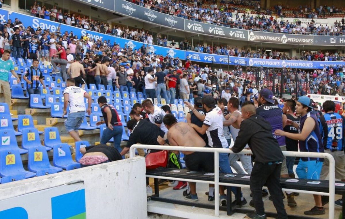Fiscalía mexicana indaga intento de homicido tras riña en estadio de fútbol