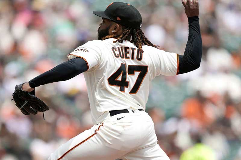 Johnny Cueto abrirá el partido este lunes ante Kansas