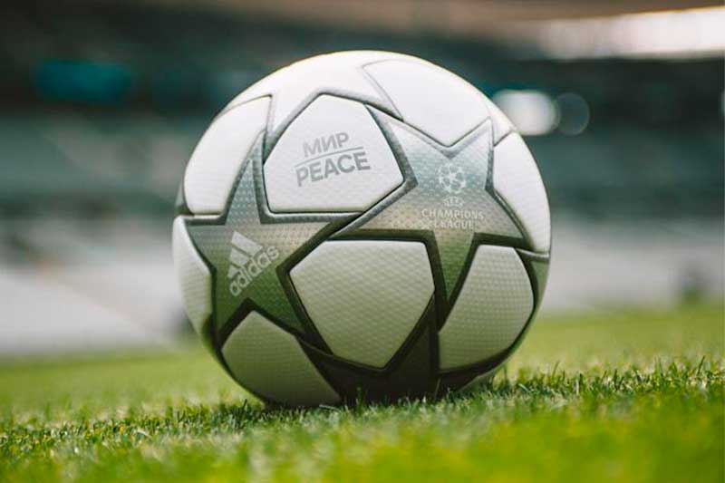 El balón de la Final de Liga de Campeones incluye mensaje de "paz"