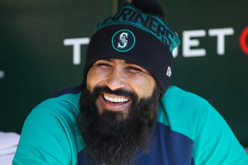 Sergio Romo acuerda con los Azulejos