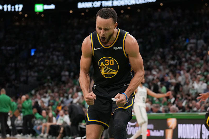 Curry promete batalla; Warriors empatan Finales