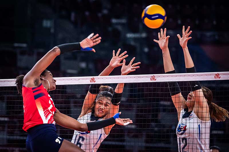 El conjunto femenino de voleibol de la República Dominicana dispuso 3-1 (22-25, 25-23, 25-23 y 25-21) en el Grupo 6, al aguerrido equipo de Tailandia, donde las ganadoras tuvieron que batallar cada punto para salir por la puerta victoriosa.