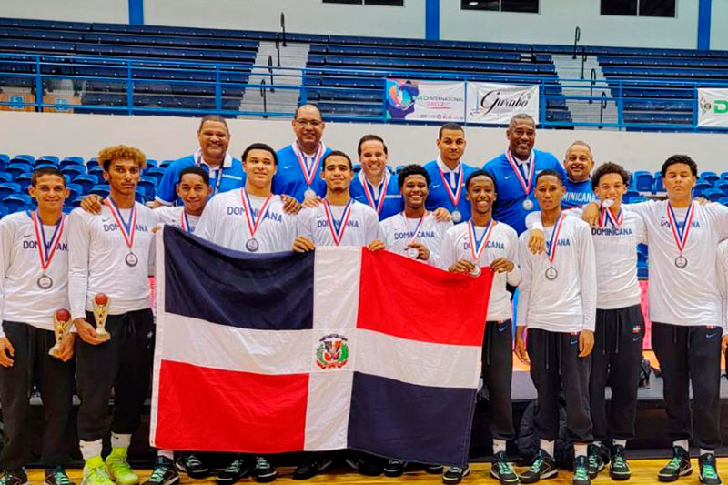 RD obtiene medalla de plata en Centrobasket U-15