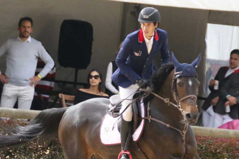 Manuel Haché aporta oro en el salto individual del ecuestre