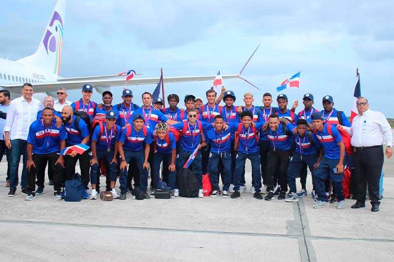 Selección de Fútbol U20 fue recibida en el AILA tras clasificar a los Olímpicos y Mundial