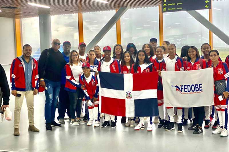 RD parte a Venezuela a Premundial de Béisbol Femenino
