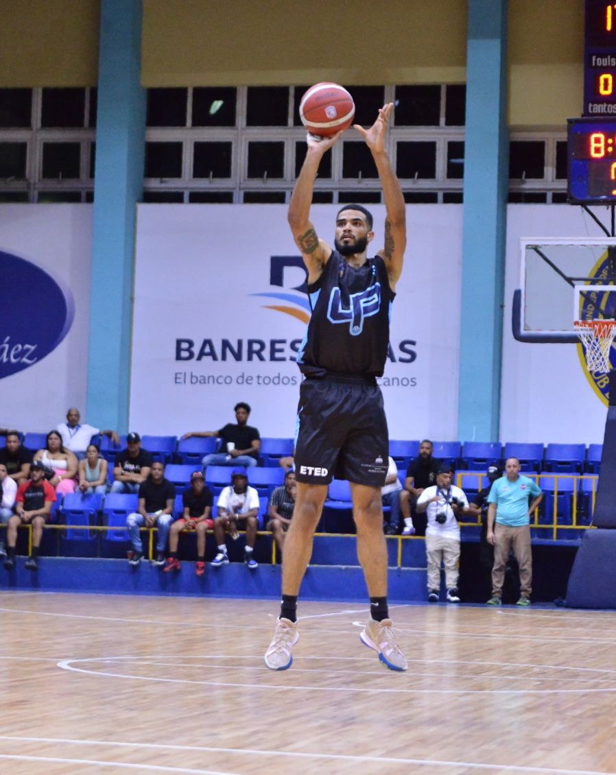 Prados Basketball siguen en racha con tercera victoria seguida