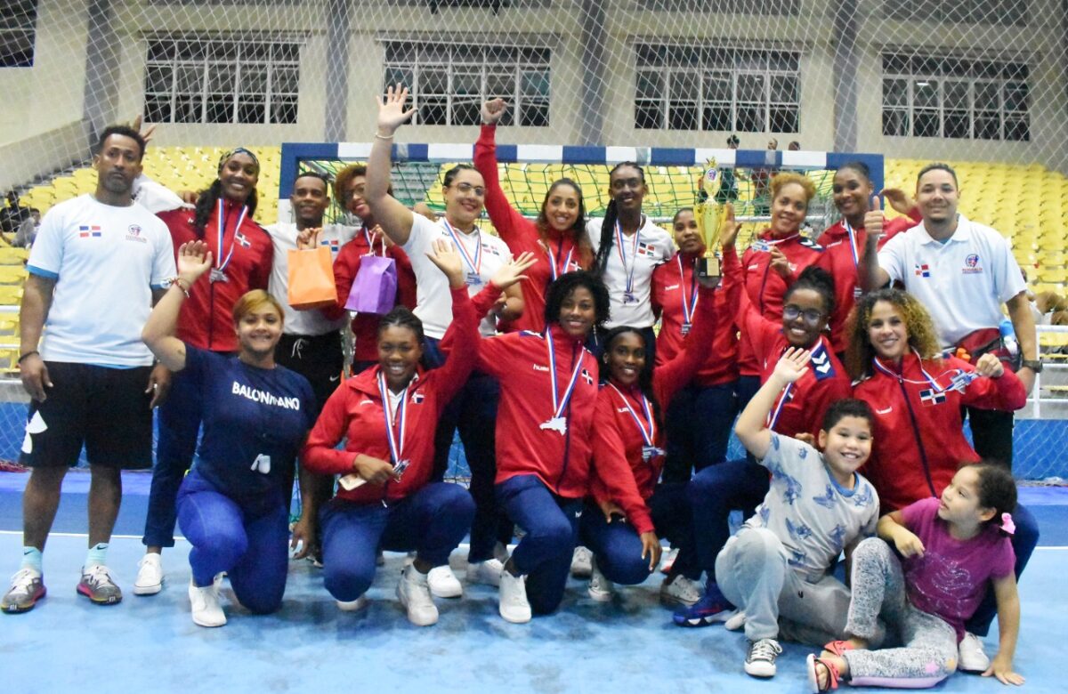 Equipos balonmano, oro y plata, clasifican a Juegos El Salvador