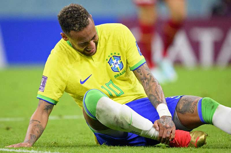Neymar no jugará en el segundo partido de Brasil en el Mundial