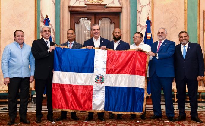 Presidente Abinader recibe a los Campeones Nacionales, Tigres del Licey