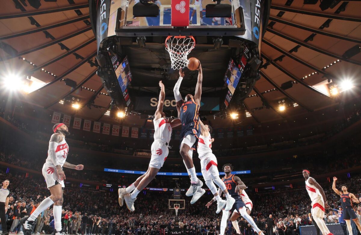 Toronto Raptors  Se lleva la victoria frente a New York Knicks por 121-123 