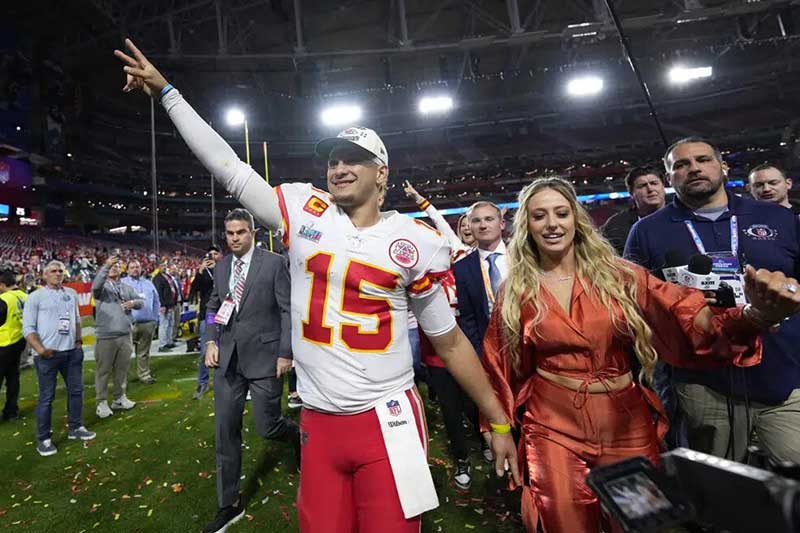 Mahomes lleva a los Chiefs a la victoria en el Super Bowl ante los Eagles