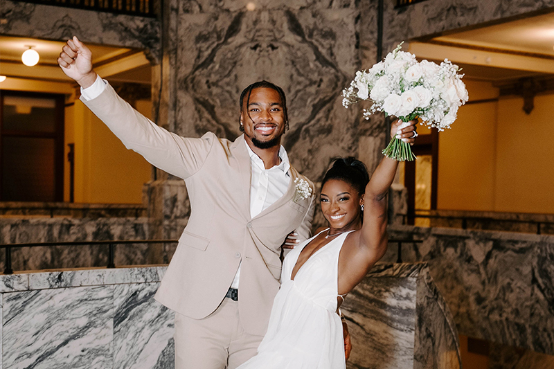 Simone Biles se casa con Jonathan Owens, jugador de la NFL