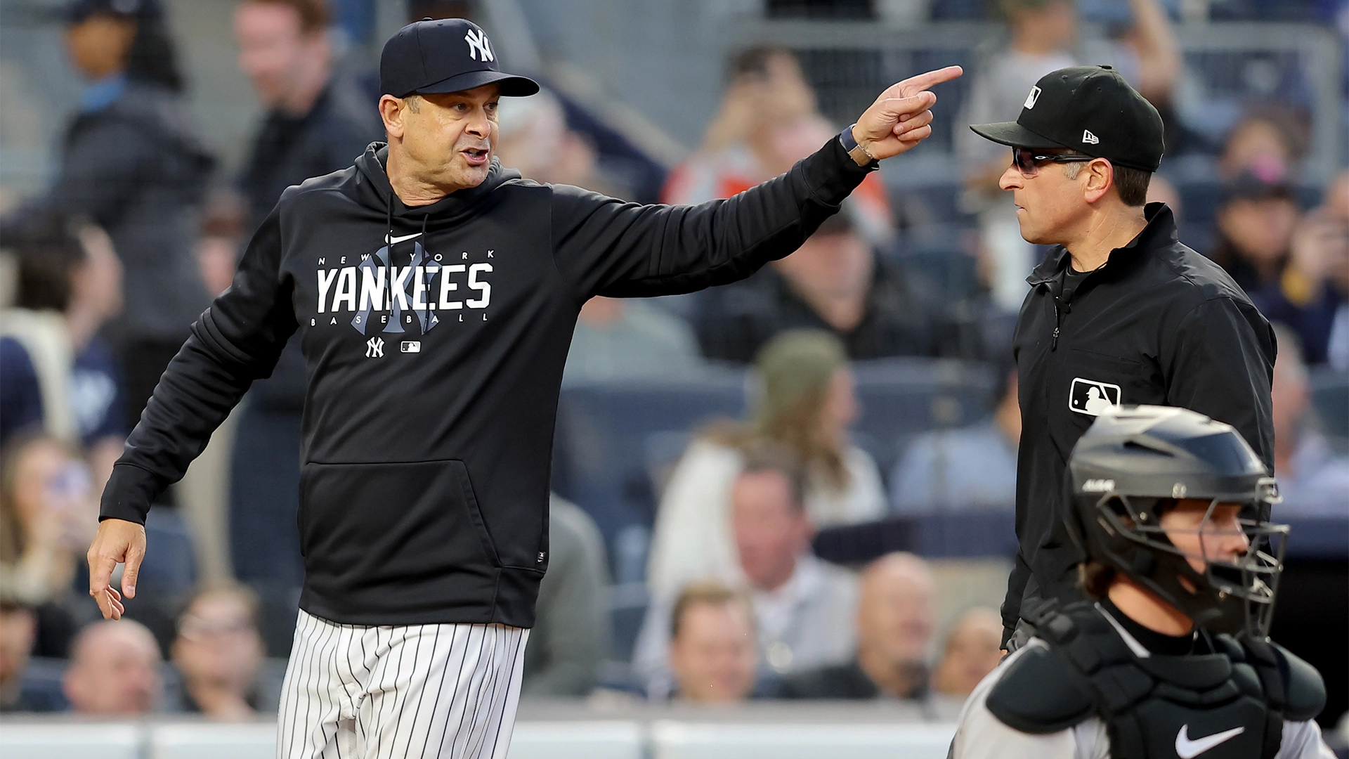 Por esta razón el mánager de los Yankees no estará en el partido