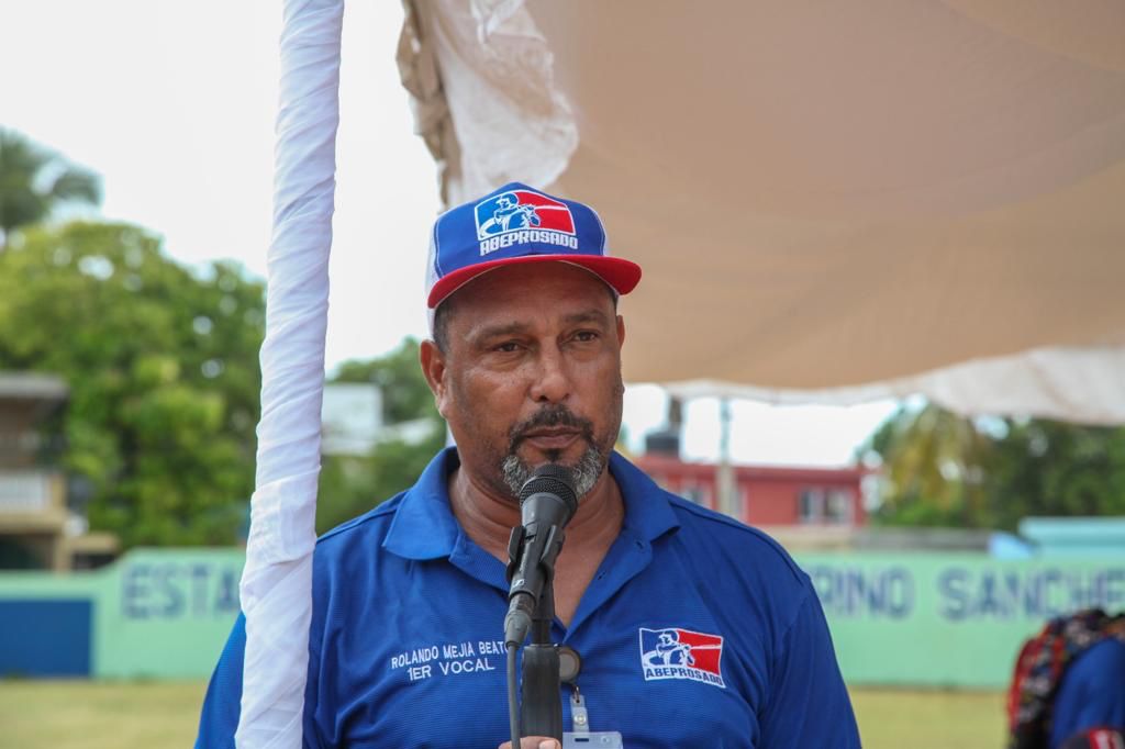 Abeprosado inaugura torneo municipal U-14 Copa Seaboard en distrito municipal La Caleta