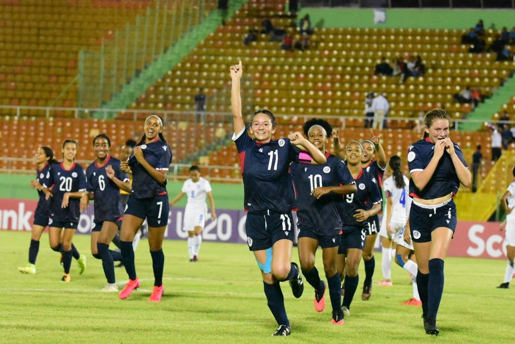 Dominicana sueña con llegar a la Copa Oro Femenina