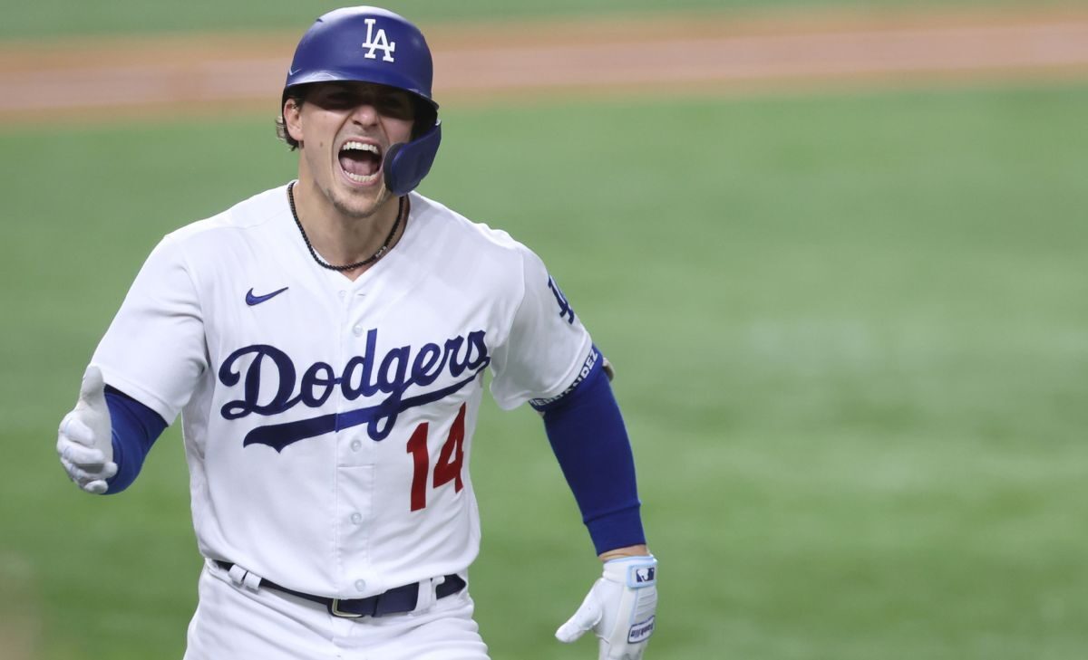 Dodgers acuerda con Enrique Hernández por un año (según fuente)