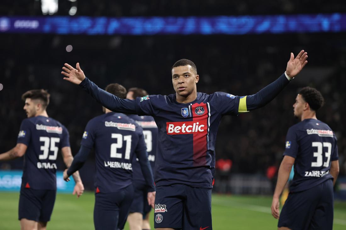 Mbappé anota y el PSG vence al Niza para avanzar a semifinales de la Copa de Francia